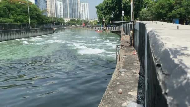 Dirty Rivers Polluted Industrial Waste Rivers Become Foamy Smelly — Stock Video