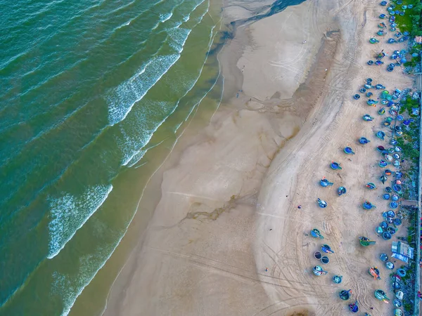 Relaxační Letecká Pláž Scéna Letní Dovolená Šablona Banner Vlny Surfovat — Stock fotografie