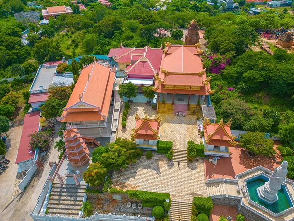 Aerial View Buu Son Buddhist Temple Poshanu Sahu Inu Cham — Fotografia de Stock