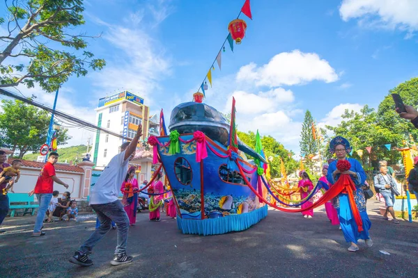 Vung Tau Vietnam Sep 2022 사람들은 베트남 축제에서 게임을 조직한다 — 스톡 사진