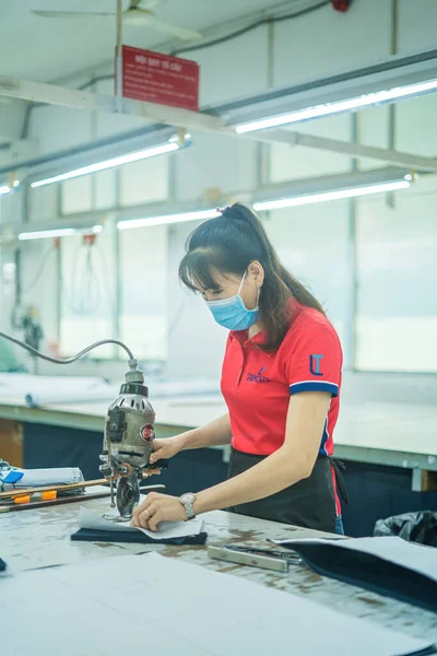 Ria Vietnam Jan 2023 Focus Woman Cutter Machine Personal Protection — Stock Fotó