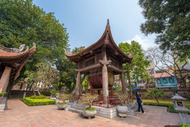Hanoi, Vietnam - Kasım 12017: Edebiyat Tapınağı Van Mieu Quoc Tu Giam olarak da bilinir, ayrıca Konfüçyüs Tapınağı ve Hanoi 'deki antik üniversite olarak da bilinir..