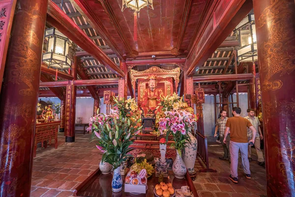 ハノイ ベトナム 2017年11月1日 文学の寺院はまた ハノイで孔子の最初の寺院と古代大学として知られているVan Mieu Ock Giamと呼ばれます — ストック写真
