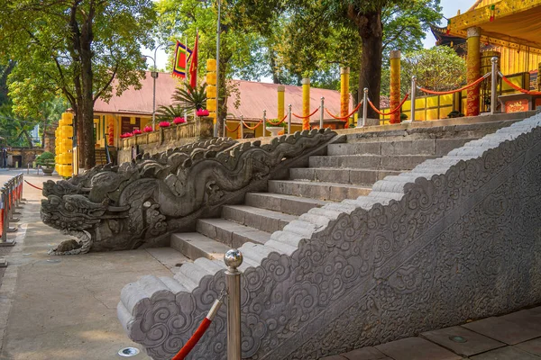 Tangga Dan Dragon Berbentuk Handrails Dari Istana Kinh Thien Dibangun — Stok Foto