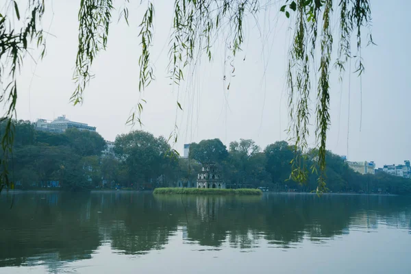 Lago Hoan Kiem Guom Lago Espada Centro Hanoi Niebla Por —  Fotos de Stock