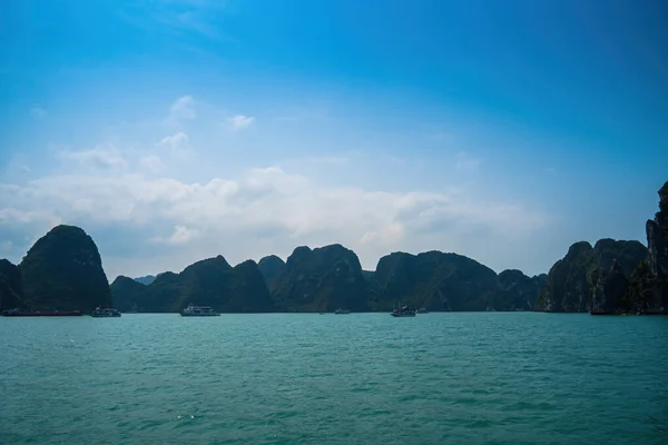 Halong 베트남 아시아에서의 유네스코 사이트입니다 베트남의 아시아 랜드마크 — 스톡 사진