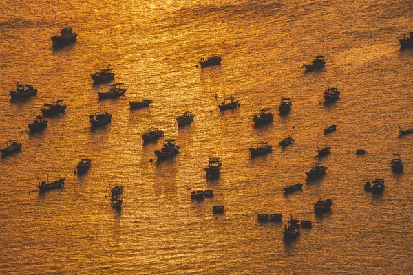 Pohled Shora Letecký Pohled Dřevěný Rybářský Člun Pláži Dronu Royalty — Stock fotografie