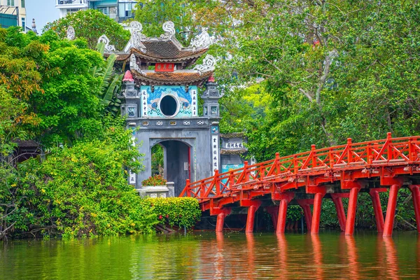 Noi Vietnam Maio 2023 Red Bridge Ponte Huc Hoan Kiem — Fotografia de Stock