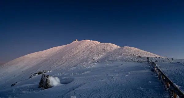 波兰Karkonosze山冬季风景 图库图片