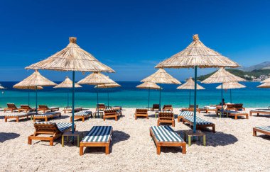 Arnavutluk 'ta Himare' deki cennet plajı