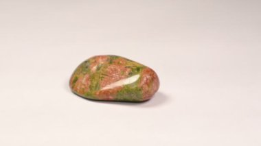 Yarı değerli taş, Gemstone Birliği