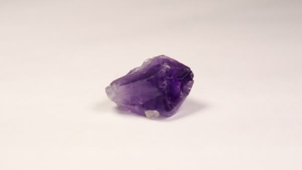 宝石宝石紫水晶角 半宝石石 — 图库视频影像