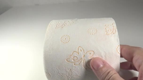 Handen Toiletpapier — Stockvideo