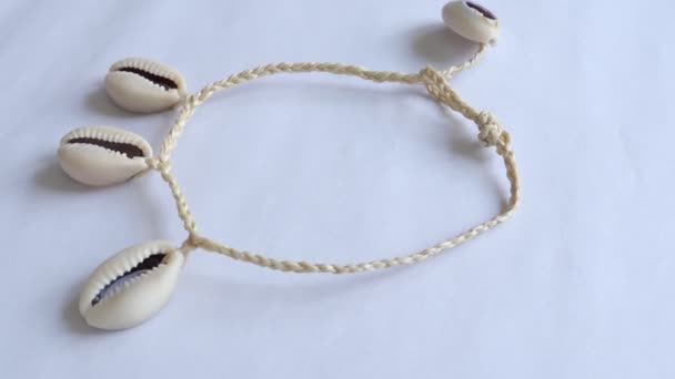 Cowrie Shell Armband Mooie Handgemaakte Sieraden — Stockvideo
