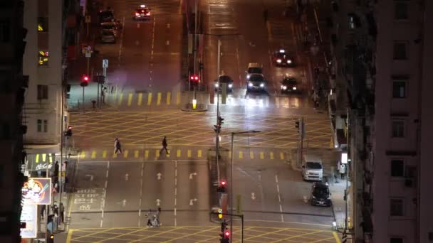 2023 Jan Hong Kong People Crossing Street Sham Shui District — 비디오