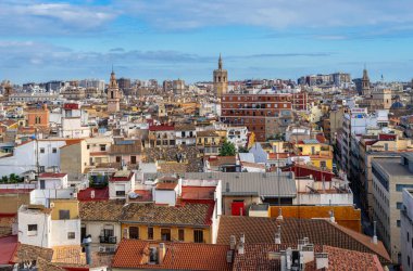 Aralık 2022 - Valencia, İspanya - Valensiya 'nın güzel sokakları, tarihi şehir merkezinde kuşbakışı bir bakış açısıyla