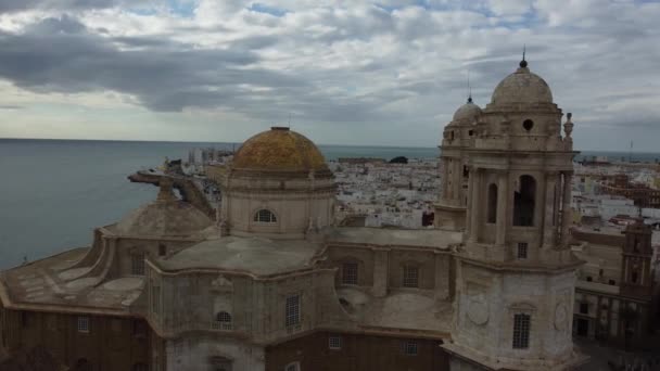 Experience Grandeur Cloud Enshrouded Cdiz Cathedral Epic Drone Footage Ideal — Stock Video