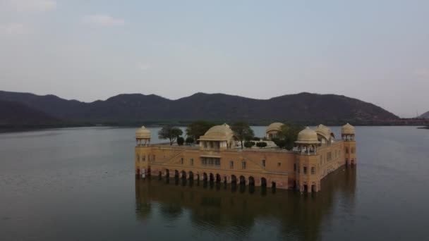 Breathtaking Overhead Shot Capturing Serenity Timeless Elegance Jal Mahal Jaipur — Stock Video