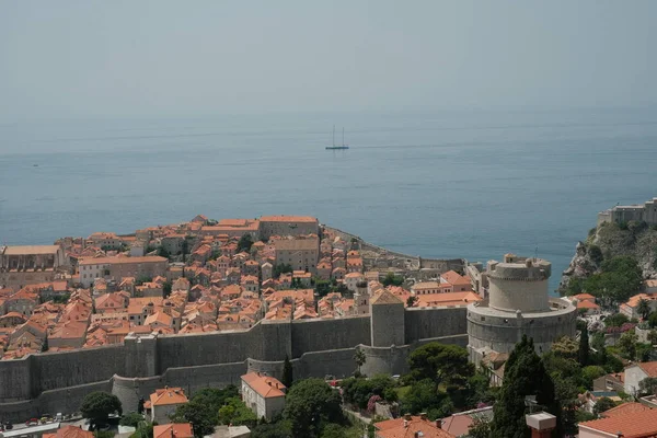 Dit Betoverende Uitzicht Vangt Pracht Van Het Kasteel Van Dubrovnik — Stockfoto