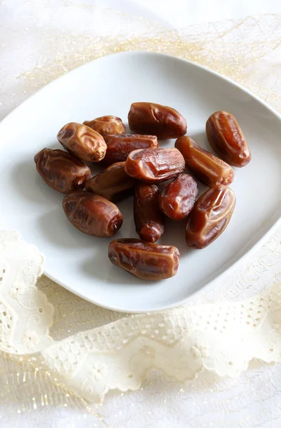 Dry Dates Fruit Isolated White Plate White Background Healthy Food — Stock Photo, Image
