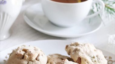 Geleneksel İtalyan tatlısı. Cavallucci, geleneksel Toskana Noel pastası anason, portakal kabuğu ve ceviz. Noel süslemeleri.