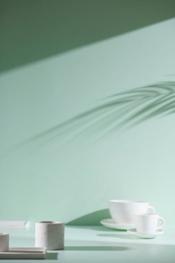 Minimum Yaşam Alanında Sabah Işığı ve Doğal Gölgeler.