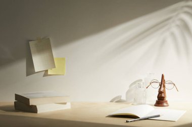 Metniniz için boş bir boşluğa sahip modern iç kompozisyon