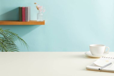 kahve fincanı ve defter