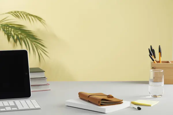 Bilgisayar ile modern çalışma alanı