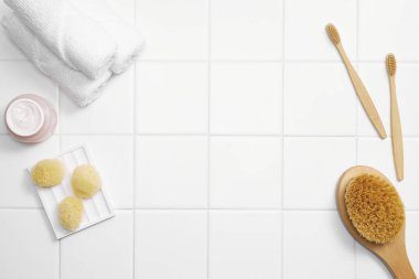 Banyo aksesuarları, üst manzara..