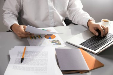 Modern Ofiste Veri Analizi, Dijital Araçlar ve Üretim Elementleri ile Profesyonel İş Akışı