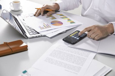 Modern Ofiste Veri Analizi, Dijital Araçlar ve Üretim Elementleri ile Profesyonel İş Akışı