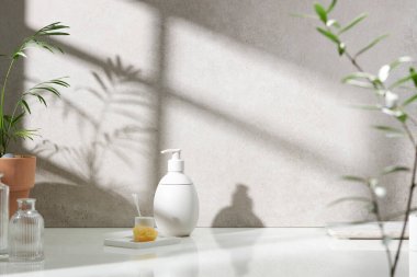 Beyaz seramik zemin üzerinde çeşitli nesneler ve sıcak güneş ışığı içinden geçiyor..