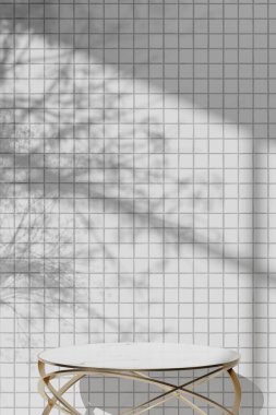 Vazolar, ağaçlar ve doğal ışıkla basit monoton arkaplan.