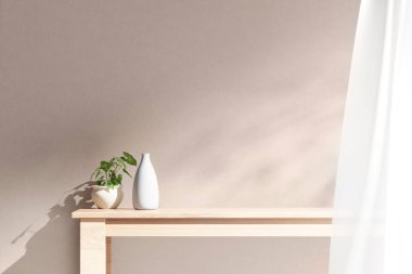 Vazolar, ağaçlar ve doğal ışıkla basit monoton arkaplan.