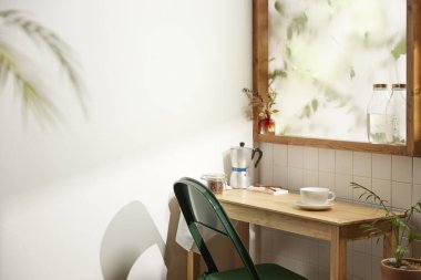 Sıcak bir öğleden sonra güneşinin, ağaç yaprakları manzaralı pencereden içeri girdiği rahat bir oda..