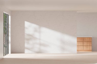 Ilık bir atmosferle iç içe. Parlak güneş ışığı altında sakin bir rahatlığın tadını çıkarabileceğiniz bir yer..