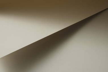 Tasarım için kullanılabilecek renkli bir kağıt. Röfle ve gölgelerin uyumu ile güzel bir katman..