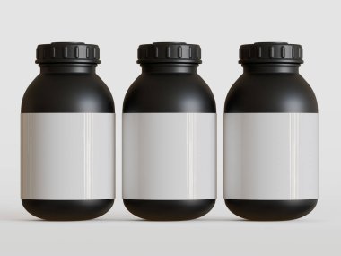 Beyaz arka planda boş etiketli siyah plastik şişe, üç boyutlu görüntüleme.