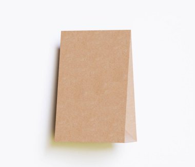 Kraft kağıt besin torbası paketleme taklit kahverengi renk 3D ISOLATED 'i beyaz arkaplanda oluşturma