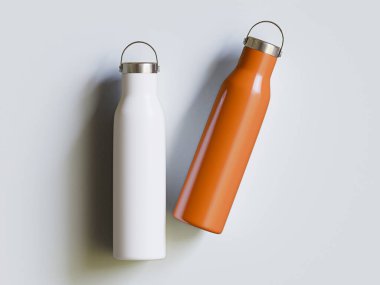 Kapak için su şişesi ve metal doku beyaz arka planda izole edilmiş.