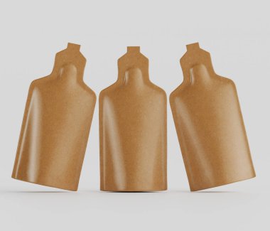 Üç boyutlu ürün üretiminde üç açık kahverengi kese. Keseler dinamik bir düzende yerleştirilmiş, bu da hareketi gösteriyor. Hafif bir parıltıyla kumaş pürüzsüz görünüyor. Kese kağıdının basit ve temiz tasarımı varyasyonun çok yönlülüğünü ifade eder