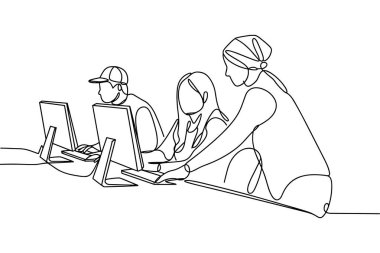 Bir minimalist çizgi, her biri bilgisayar ekranlarına odaklanmış bir sırada oturan üç kişiyi resmediyor. Sağdaki kişi öne doğru eğiliyor, ortadaki kişiye rehberlik ediyor ya da talimat veriyor gibi görünüyor, bir işbirliği ya da eğitim öneriyor.