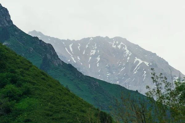 Красивые Горы Казахстана — стоковое фото