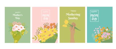 Anneler Günü ve içinde güzel çiçek buketleri olan annelik kartları..