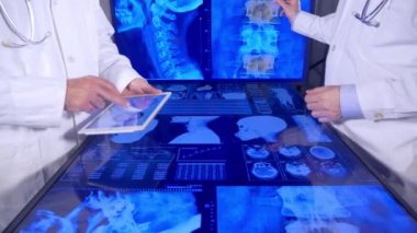 Doktorlar toplantısı ve Teknoloji 