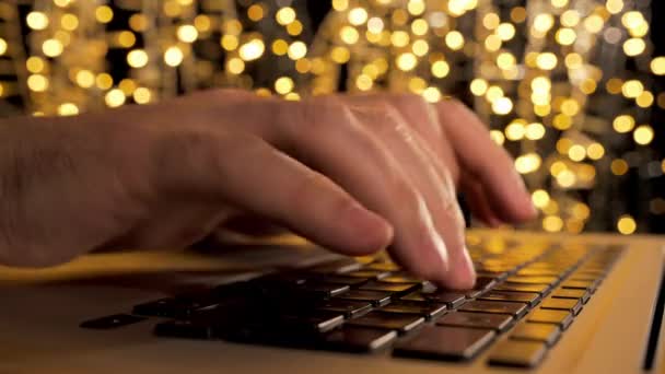 Typing Working Holidays — Stockvideo