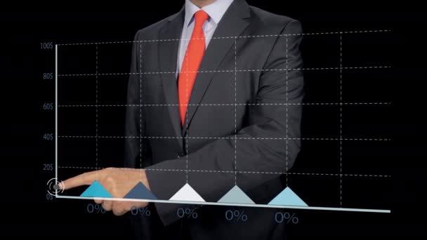 Biznesmen Patrząc Dane Wykresu Wzrostu Ekranie — Wideo stockowe