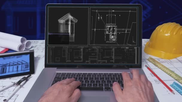 Architekt Mit Laptop Büro — Stockvideo