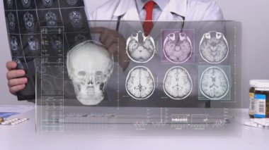 Doktor Muayene Xray hastanede.